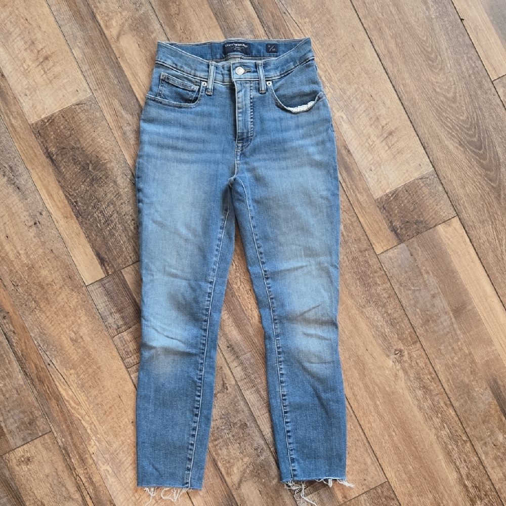 Lucky Brand Bridgette High Rise Crop Jeans 0 25 Blue Denim Raw Hem Button Fly